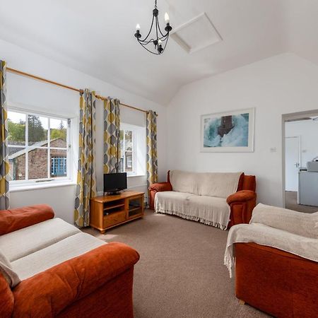 レーブングラス Muncaster Castle Coachman'S Quarters Bed & Breakfast エクステリア 写真