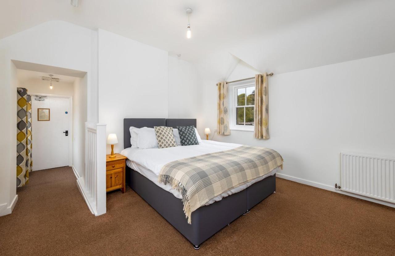 レーブングラス Muncaster Castle Coachman'S Quarters Bed & Breakfast エクステリア 写真