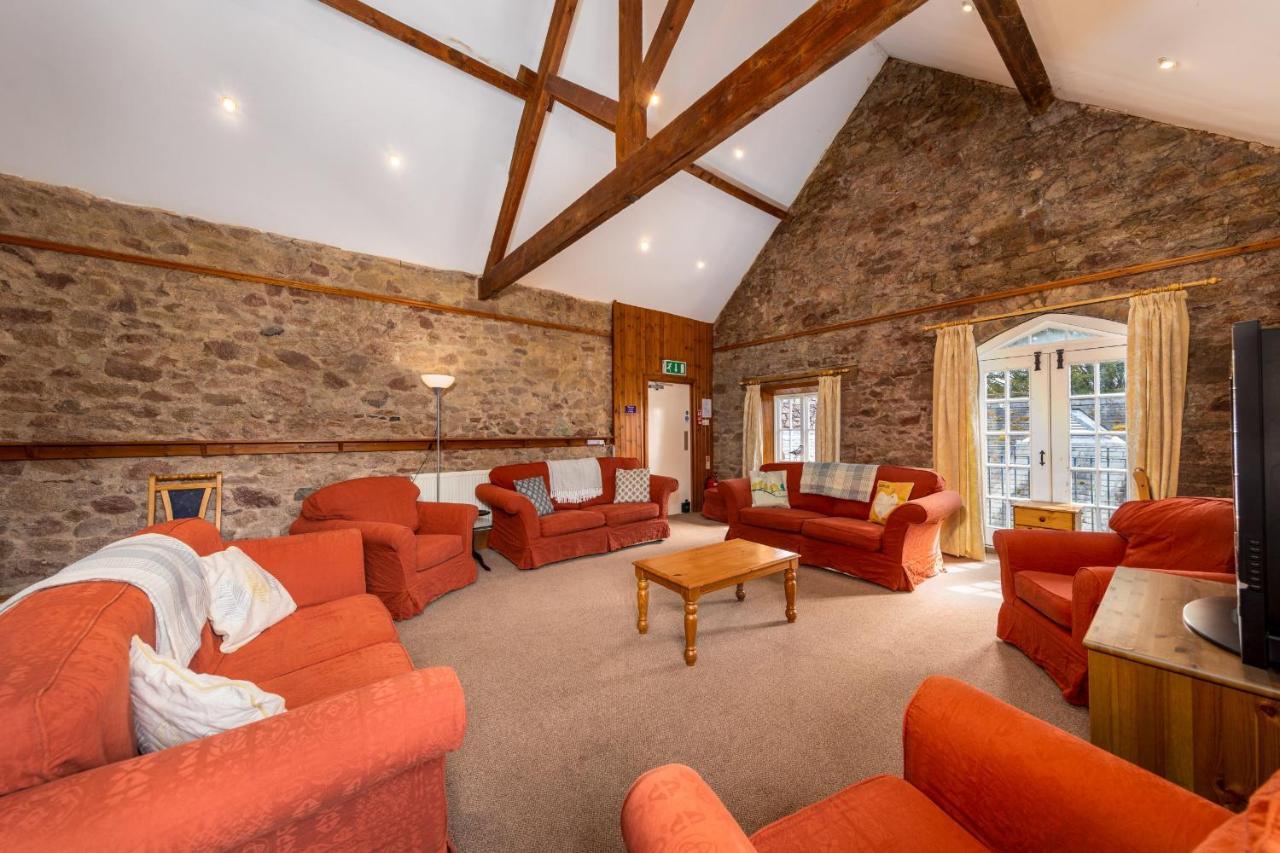 レーブングラス Muncaster Castle Coachman'S Quarters Bed & Breakfast エクステリア 写真