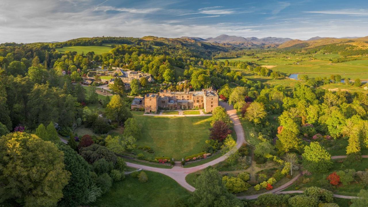 レーブングラス Muncaster Castle Coachman'S Quarters Bed & Breakfast エクステリア 写真